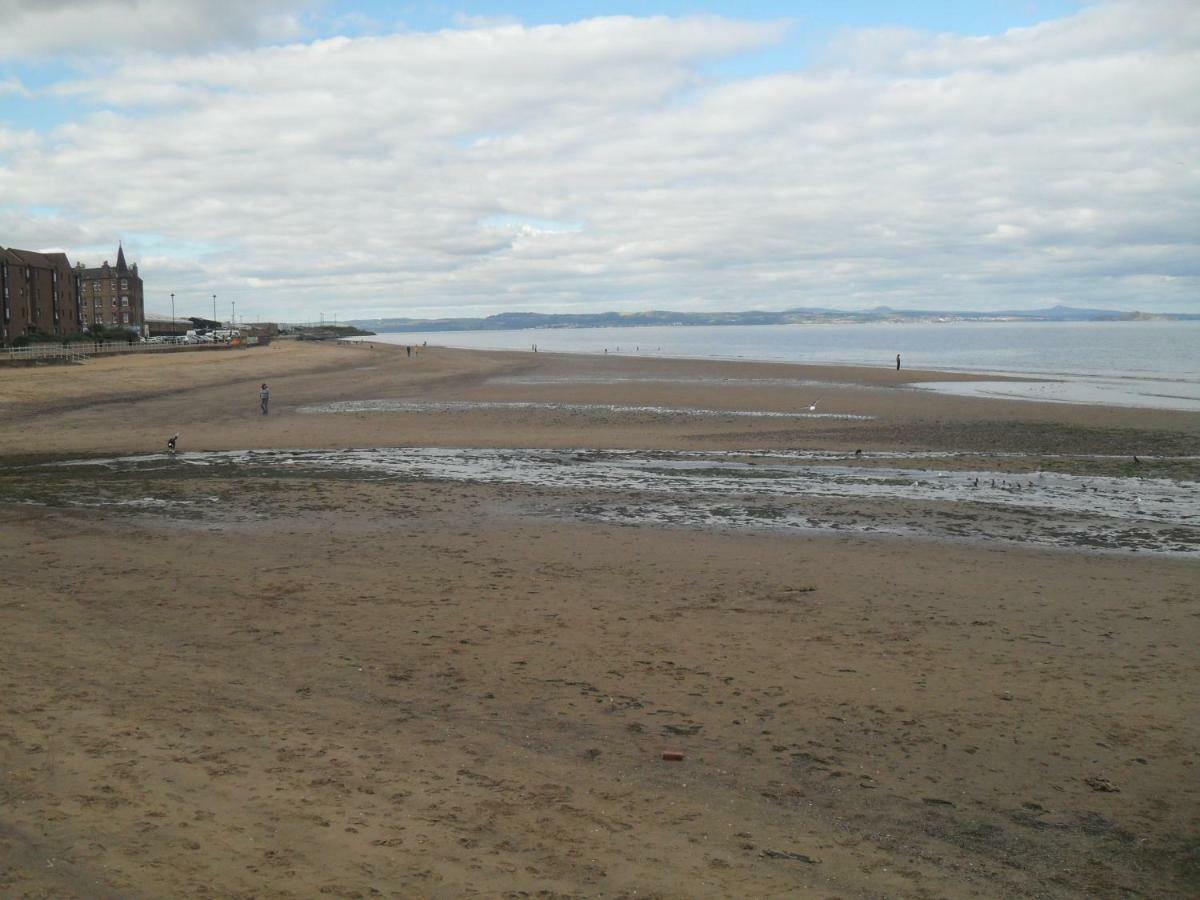 Edinburgh Beach View Apartment Ngoại thất bức ảnh